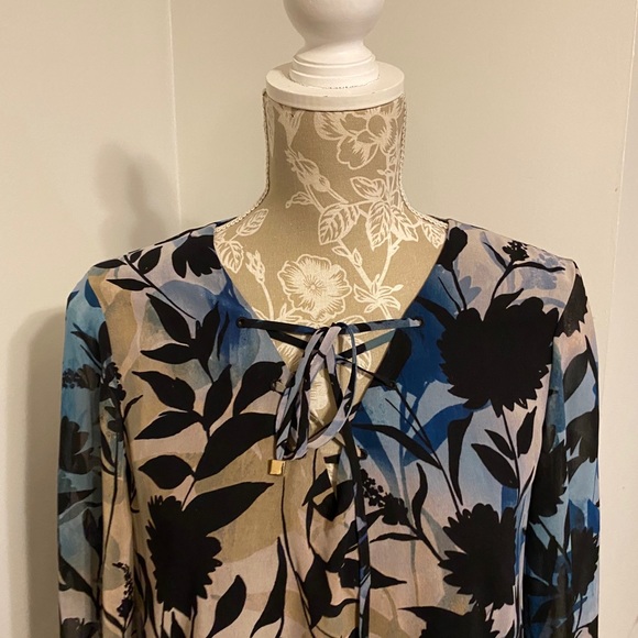 EUC Calvin Klein Chiffon Lace Front Blouse - Picture 2 of 8